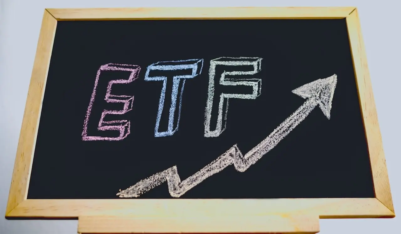 Investir ETF : guide et sélection des meilleurs ETF 2025